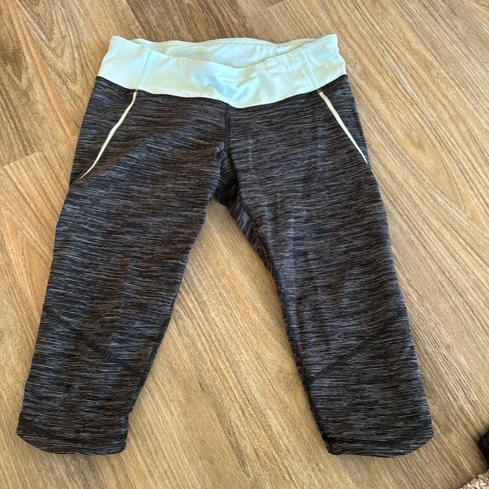 Lululemon Legging- Size 6